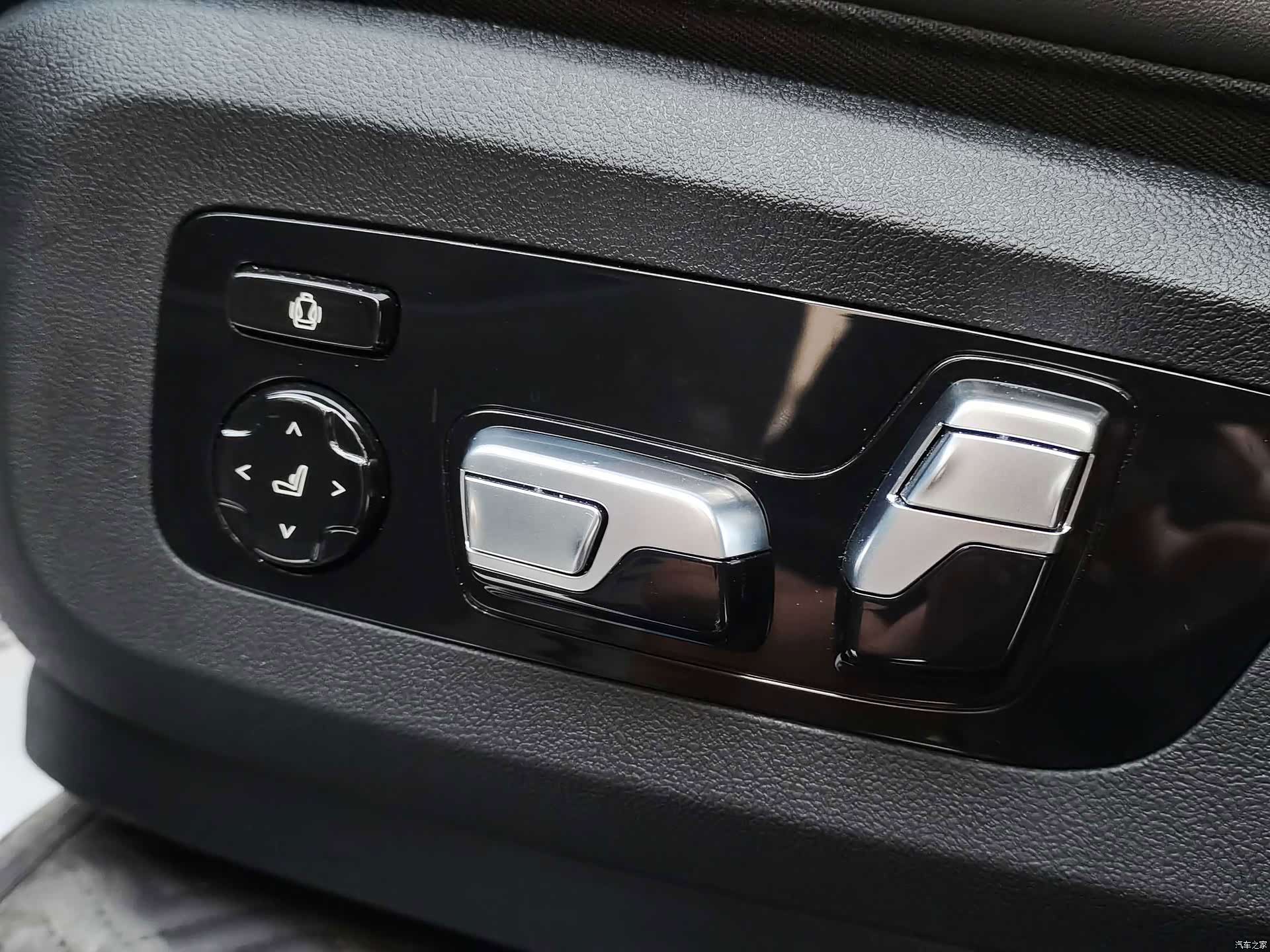 BMW XM, 2025 23