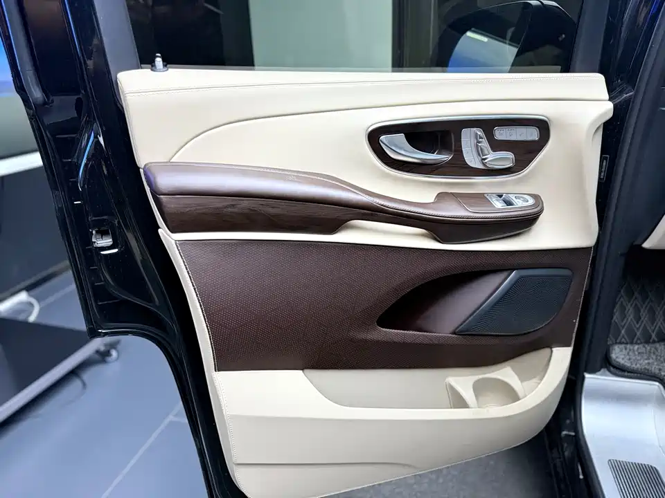 Mercedes-Benz V-class Mercedes-Benz V-class