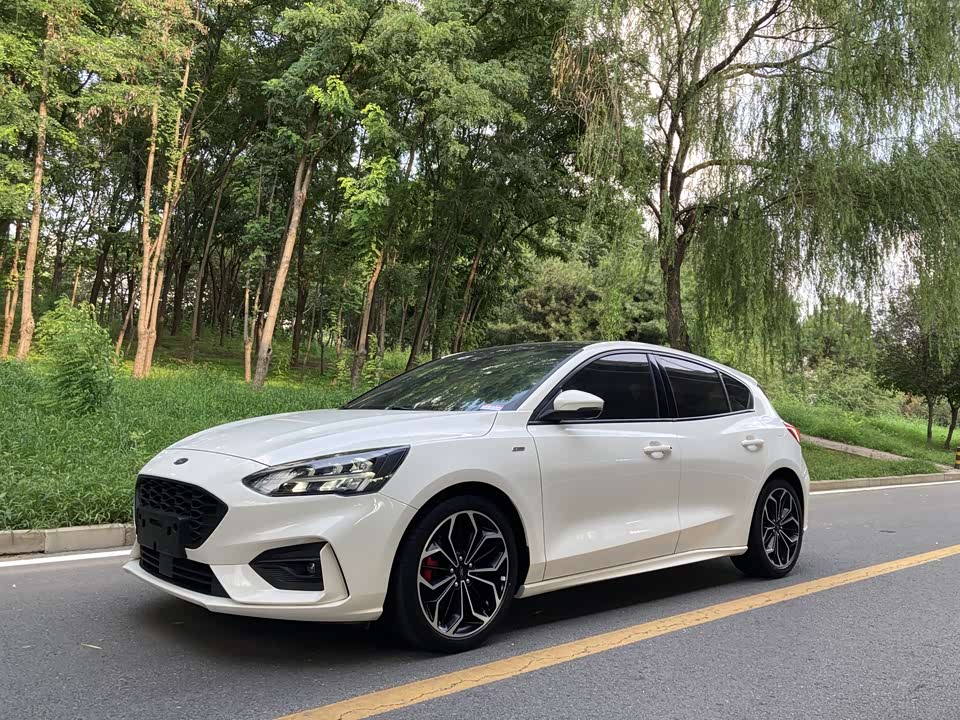 Ford Fox
