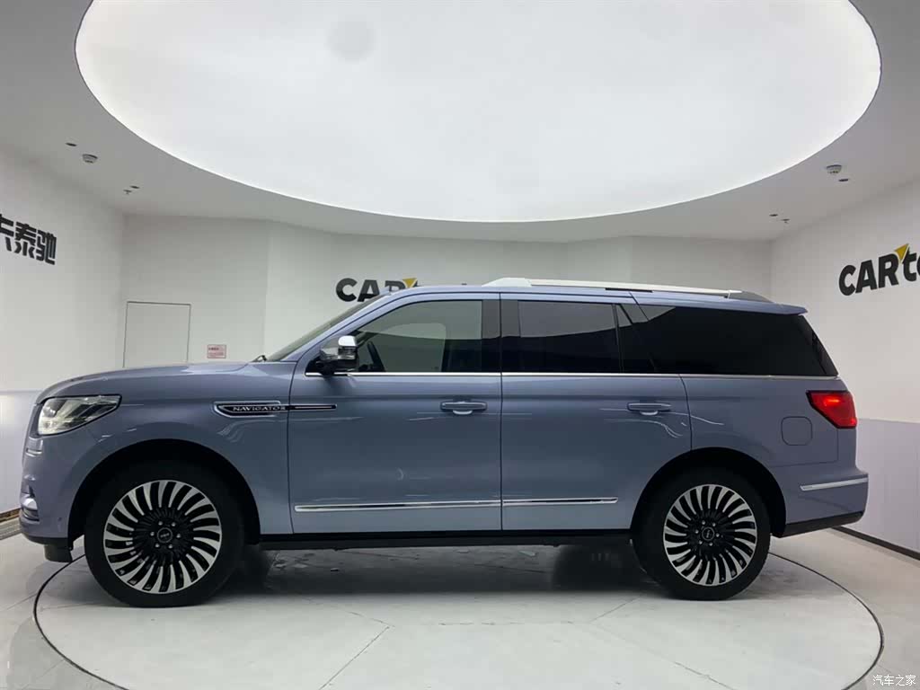 Lincoln Navigator, 2021 8