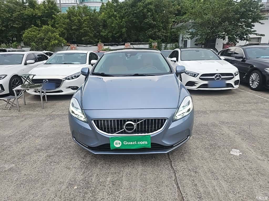 Volvo V40, 2018 3