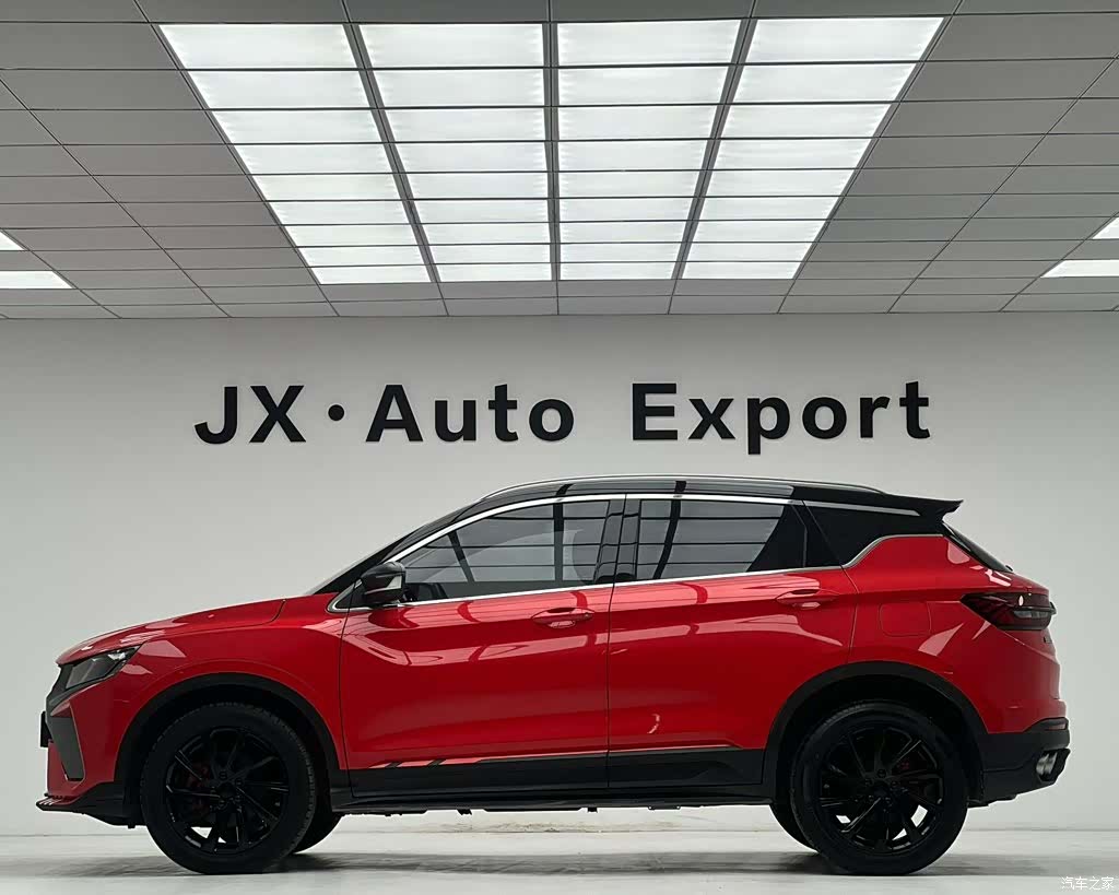 Geely Coolray, 2022 11