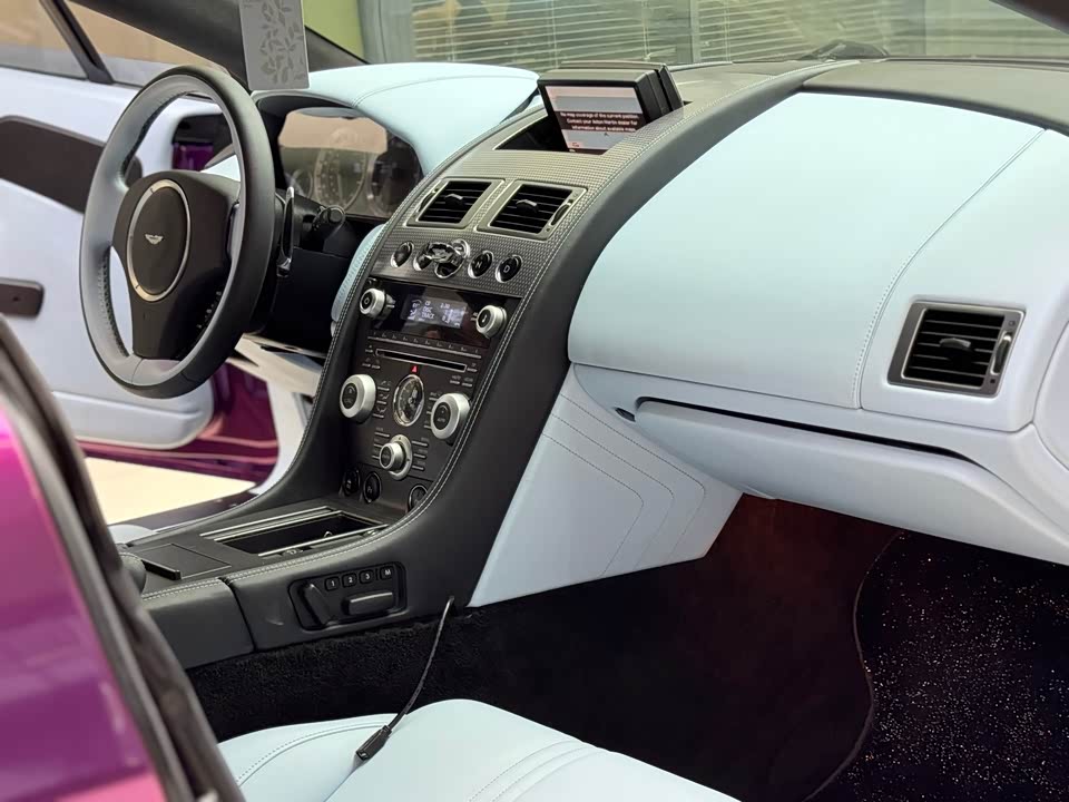 Aston Martin V8 Vantage Aston Martin V8 Vantage
