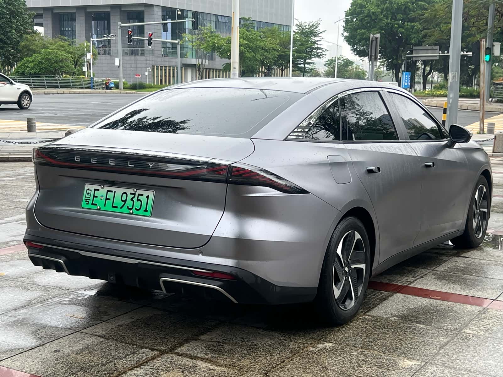 Geely Galaxy L6, 2024 4