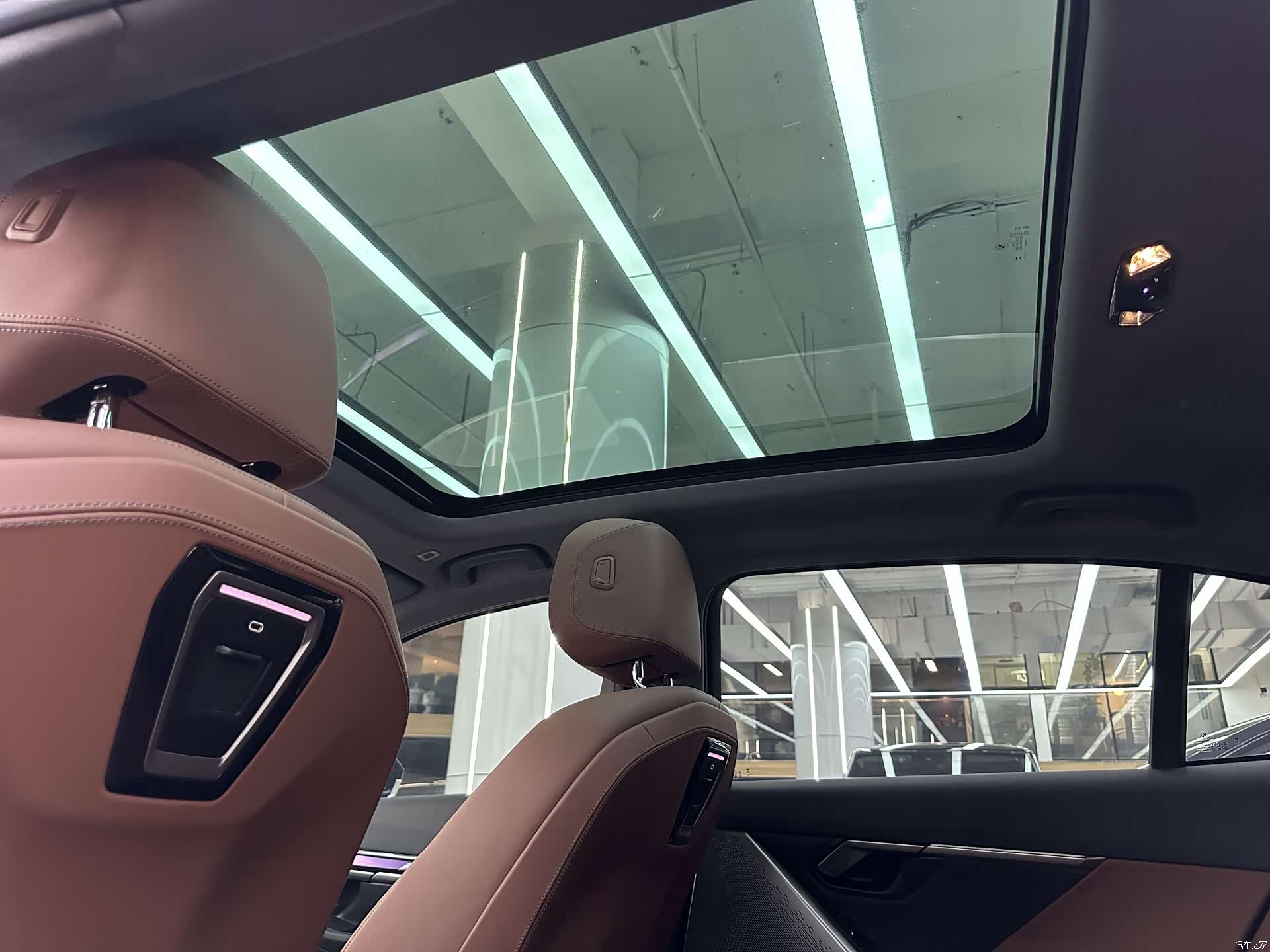 BMW 5 Series, 2025 15