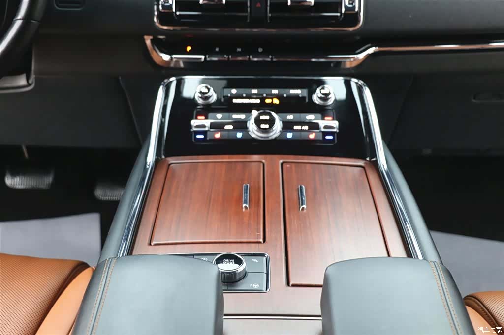 Lincoln Navigator, 2022 18