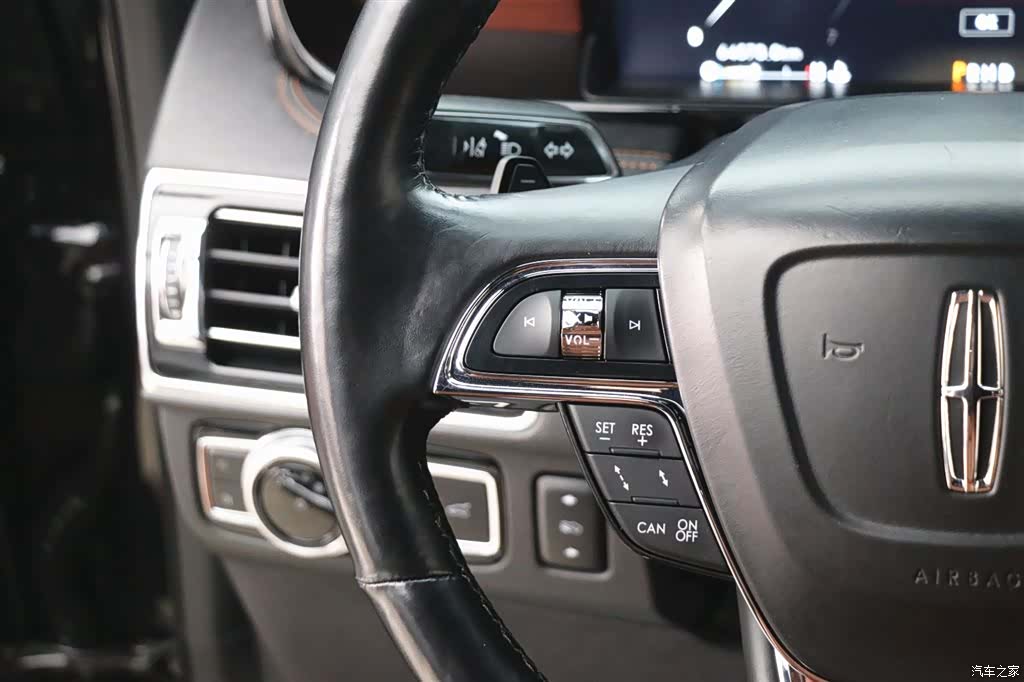 Lincoln Navigator, 2022 21