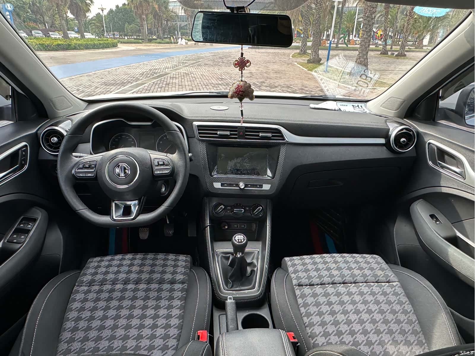MG ZS, 2019 8