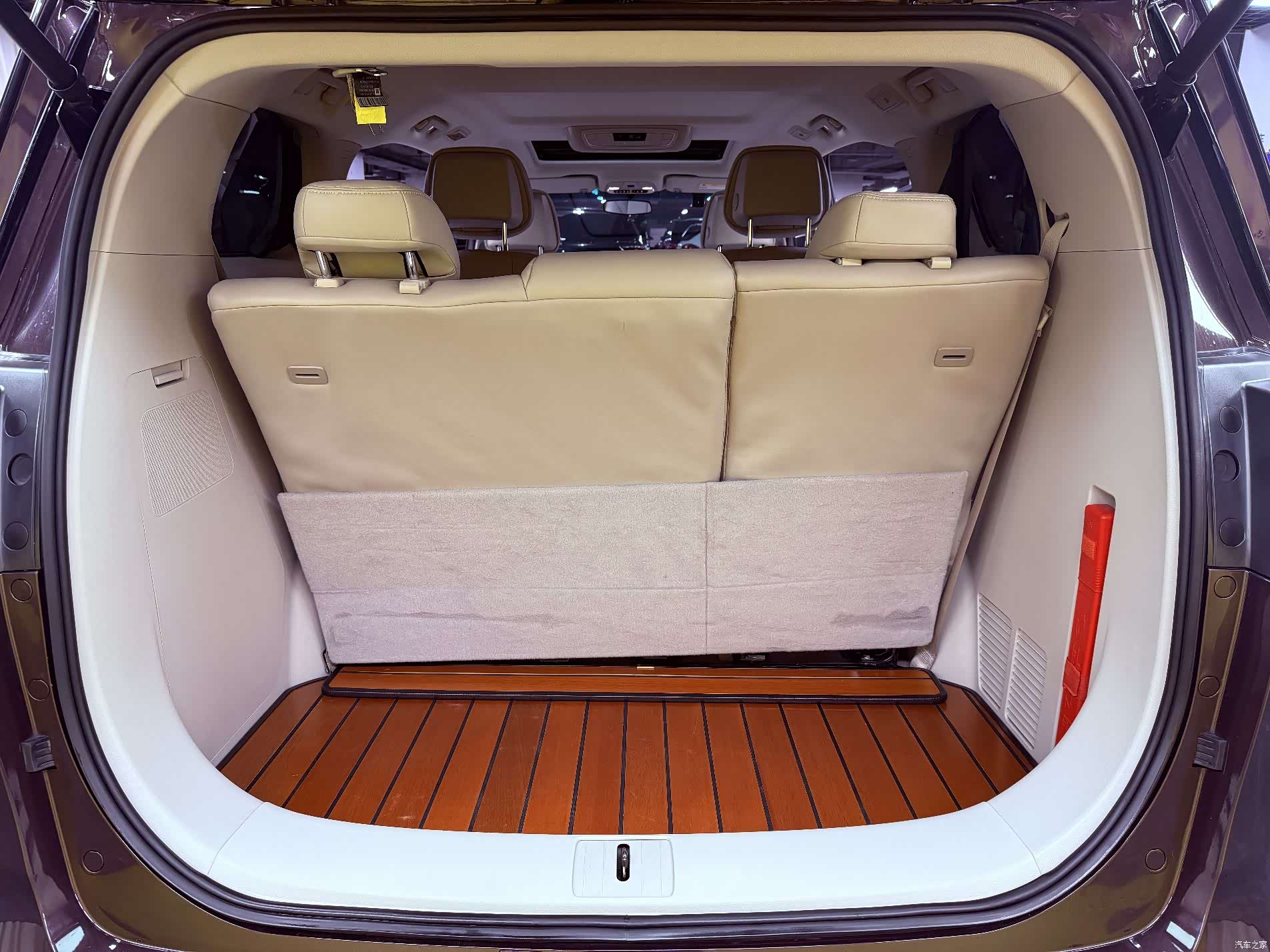 Buick GL8, 2020 19