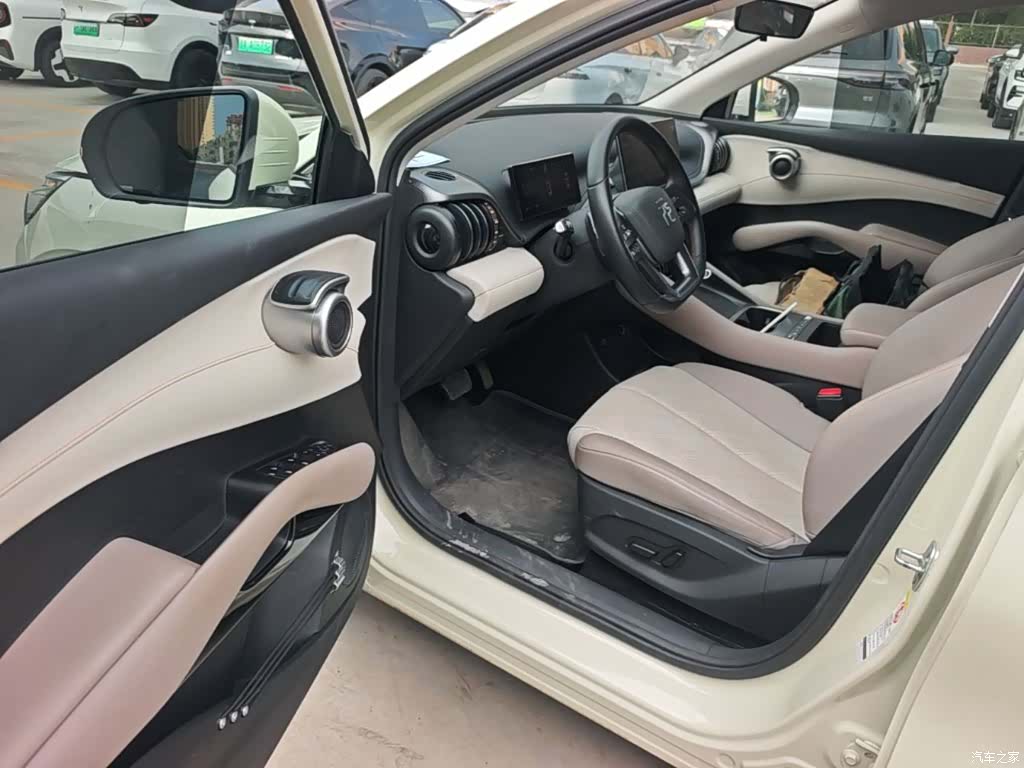 BYD Yuan, 2025 16
