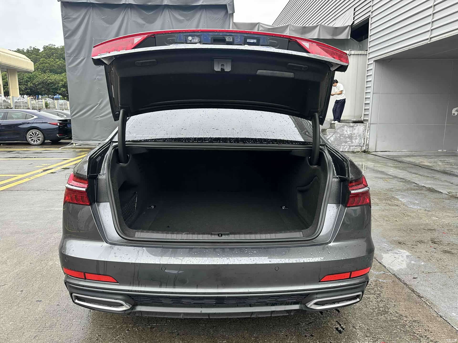 Audi A6L, 2022 8