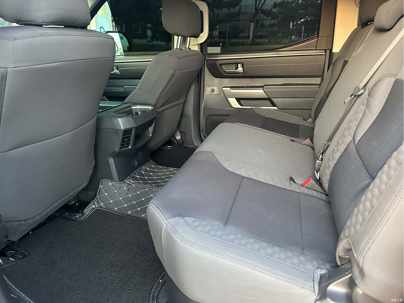 Toyota Tundra, 2023 11