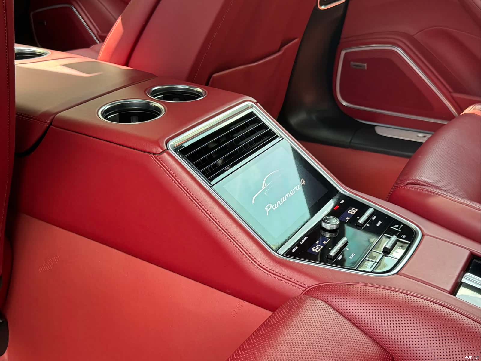 Porsche Panamera, 2019 16
