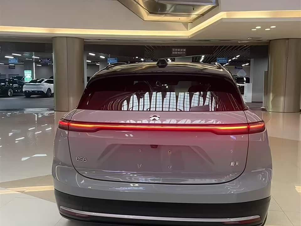 NIO ES6