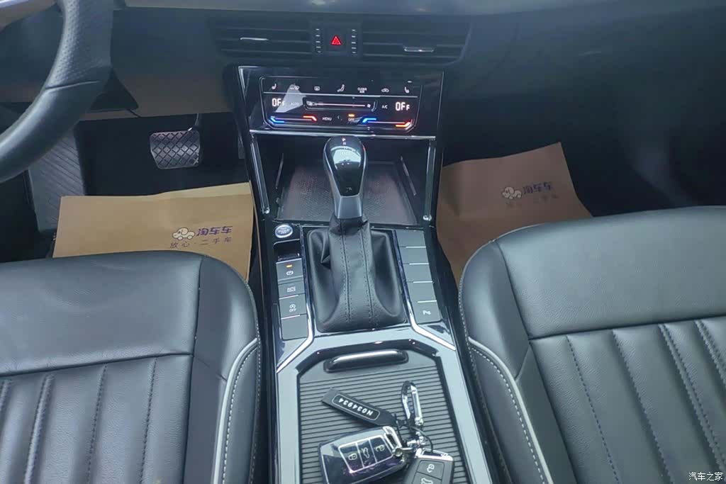 Volkswagen Passat, 2023 16