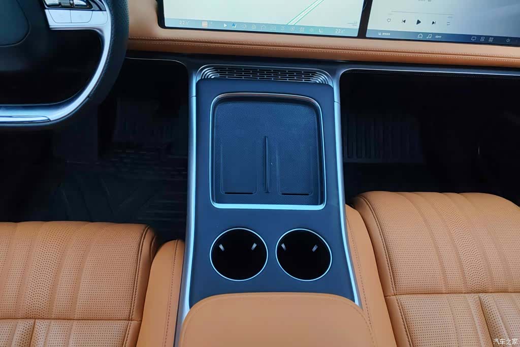 Xpeng G9, 2025 16