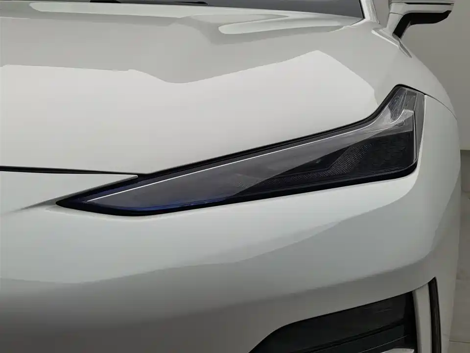 Geely Galaxy Galaxy E8