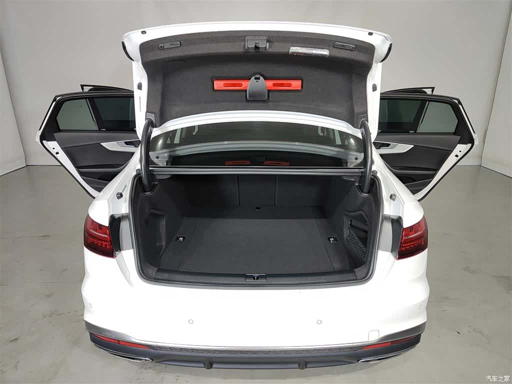 Audi A4L, 2021 15