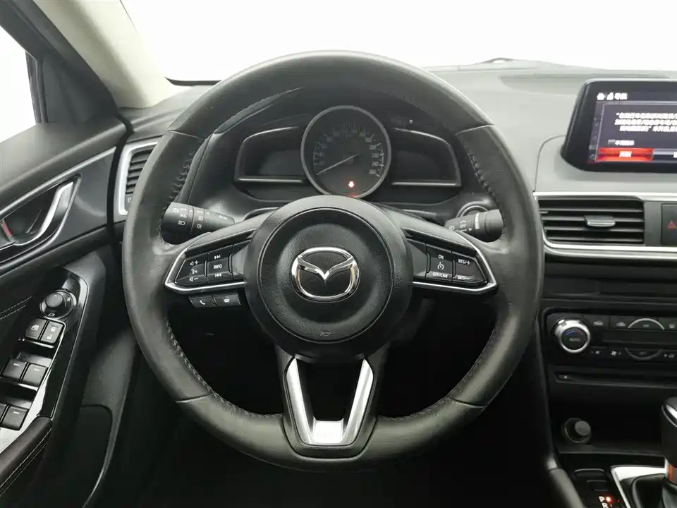 Mazda 3 Angkesaila