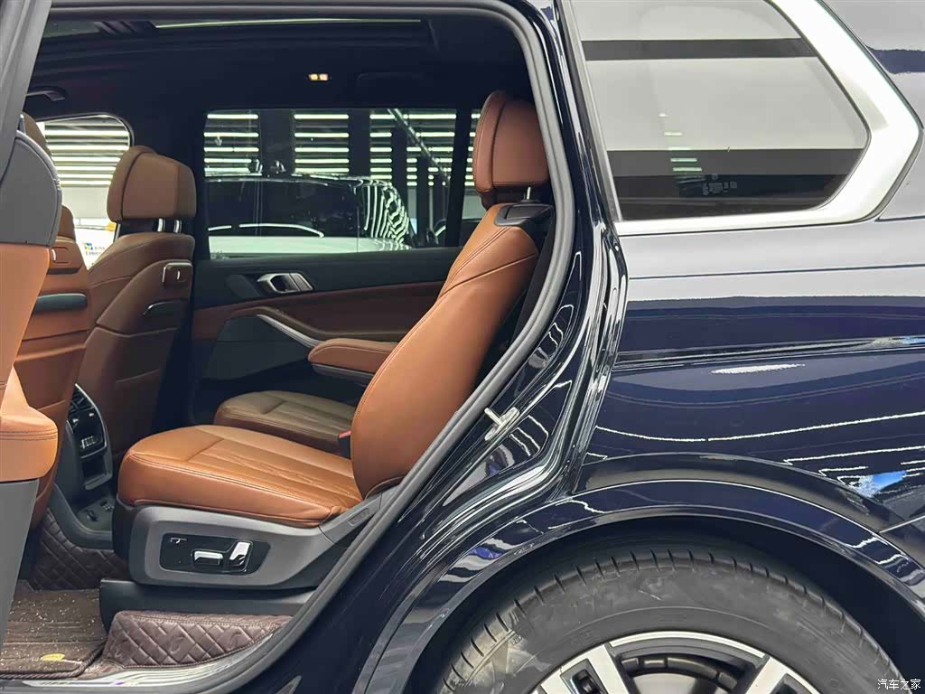 BMW X7, 2023 7