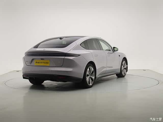 NIO ET5, 2025 3
