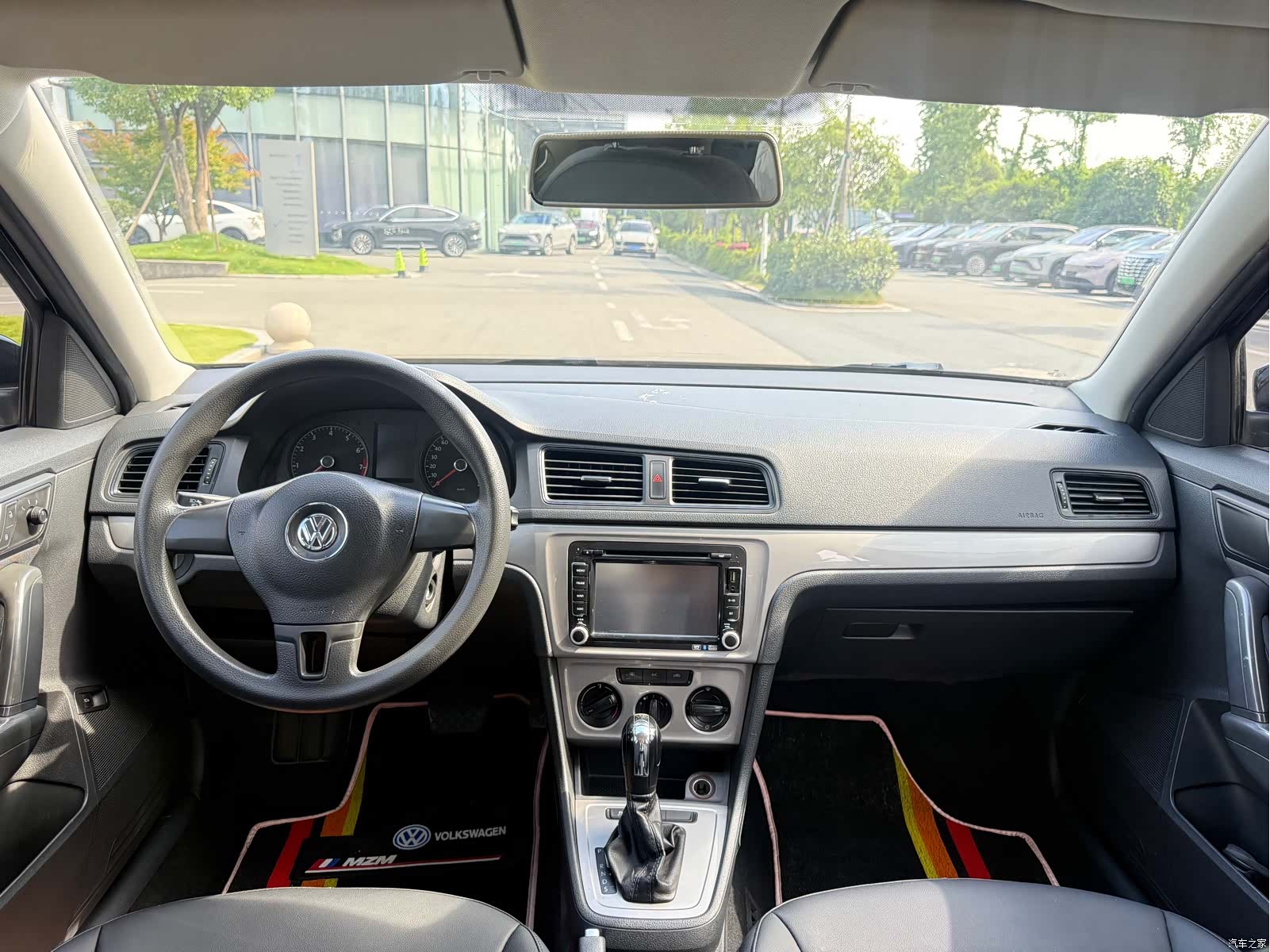 Volkswagen Lavida, 2013 9