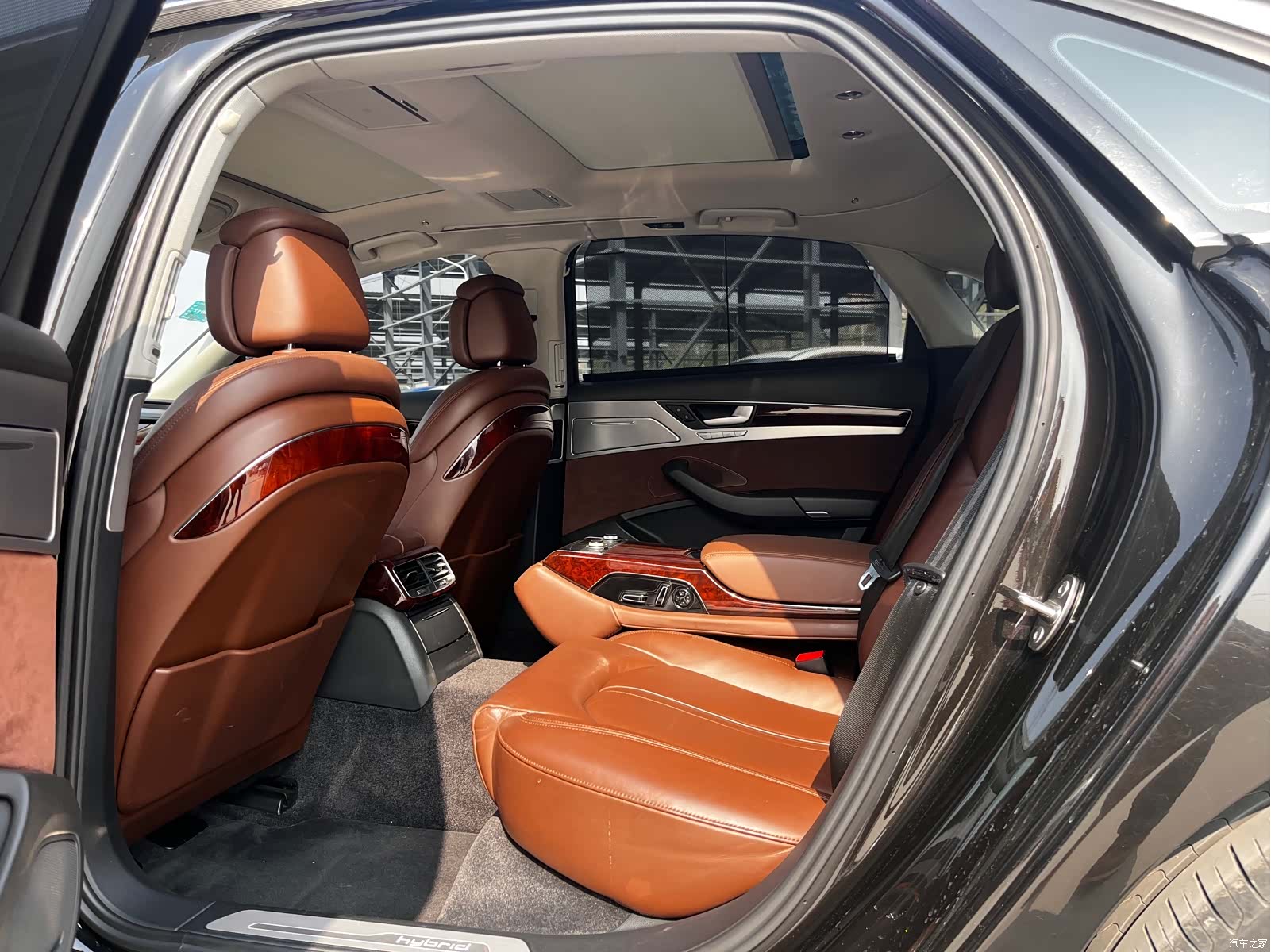 Audi A8L, 2013 9