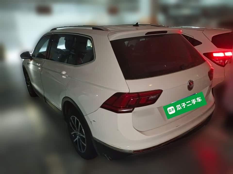 Volkswagen Tiguan L