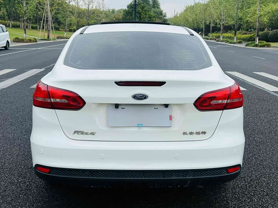 Ford Fox