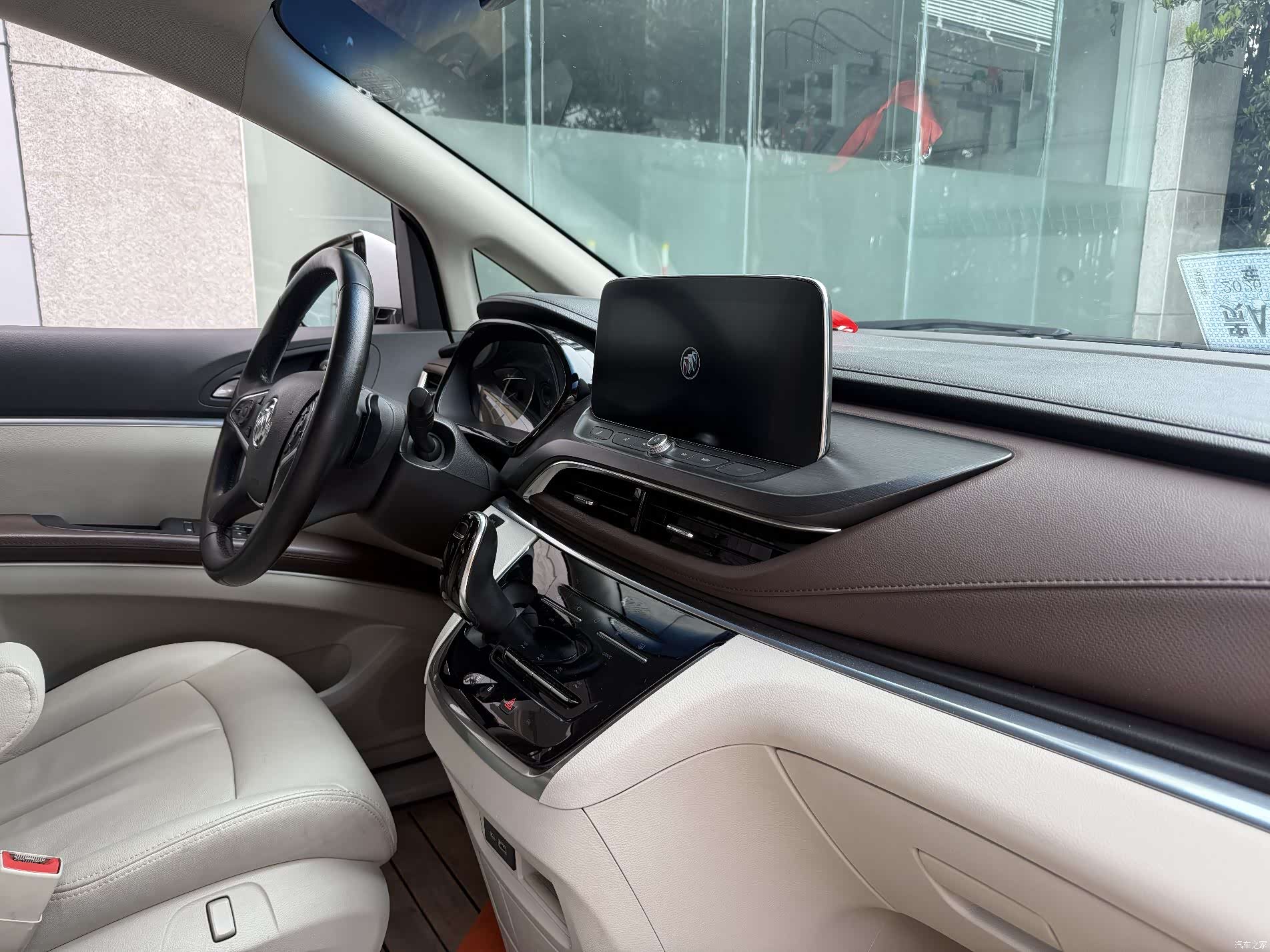 Buick GL8, 2021 13