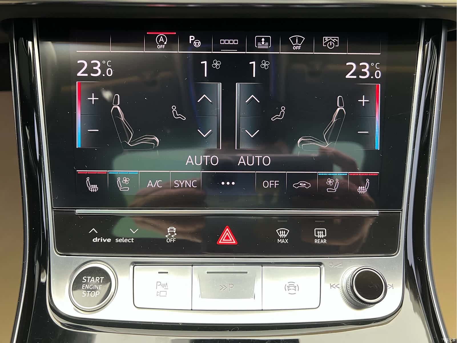 Audi A8L, 2021 25