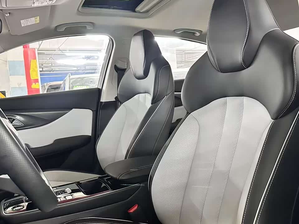 BAIC Beijing EU5 PLUS