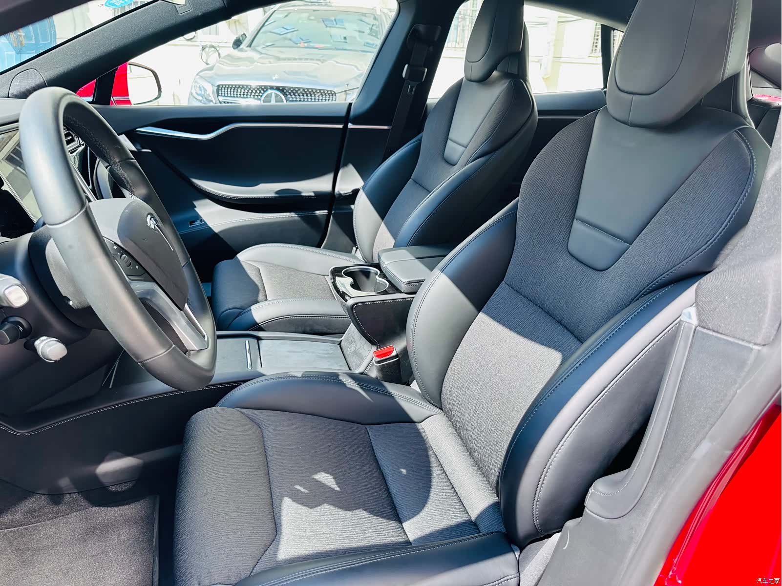 Tesla Model S, 2017 15