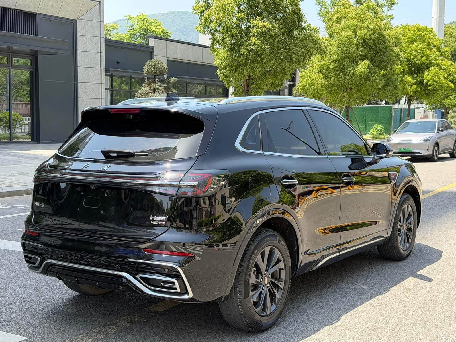 Hongqi HS5, 2023 8