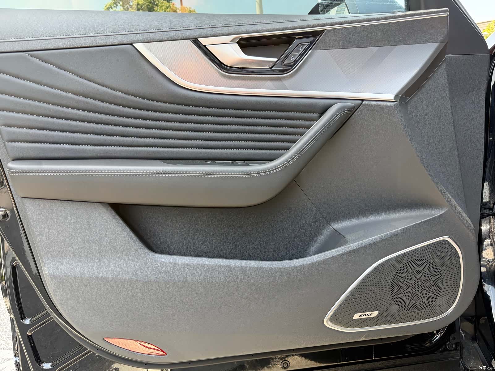 Hongqi HS5, 2023 17
