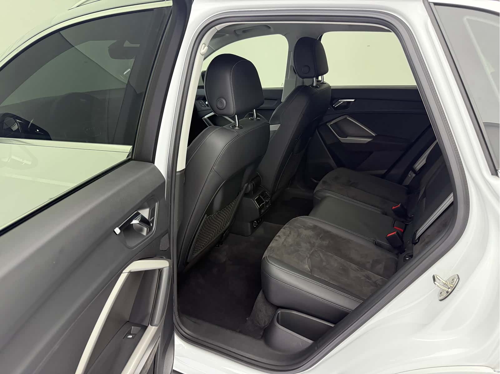 Audi Q3, 2022 16