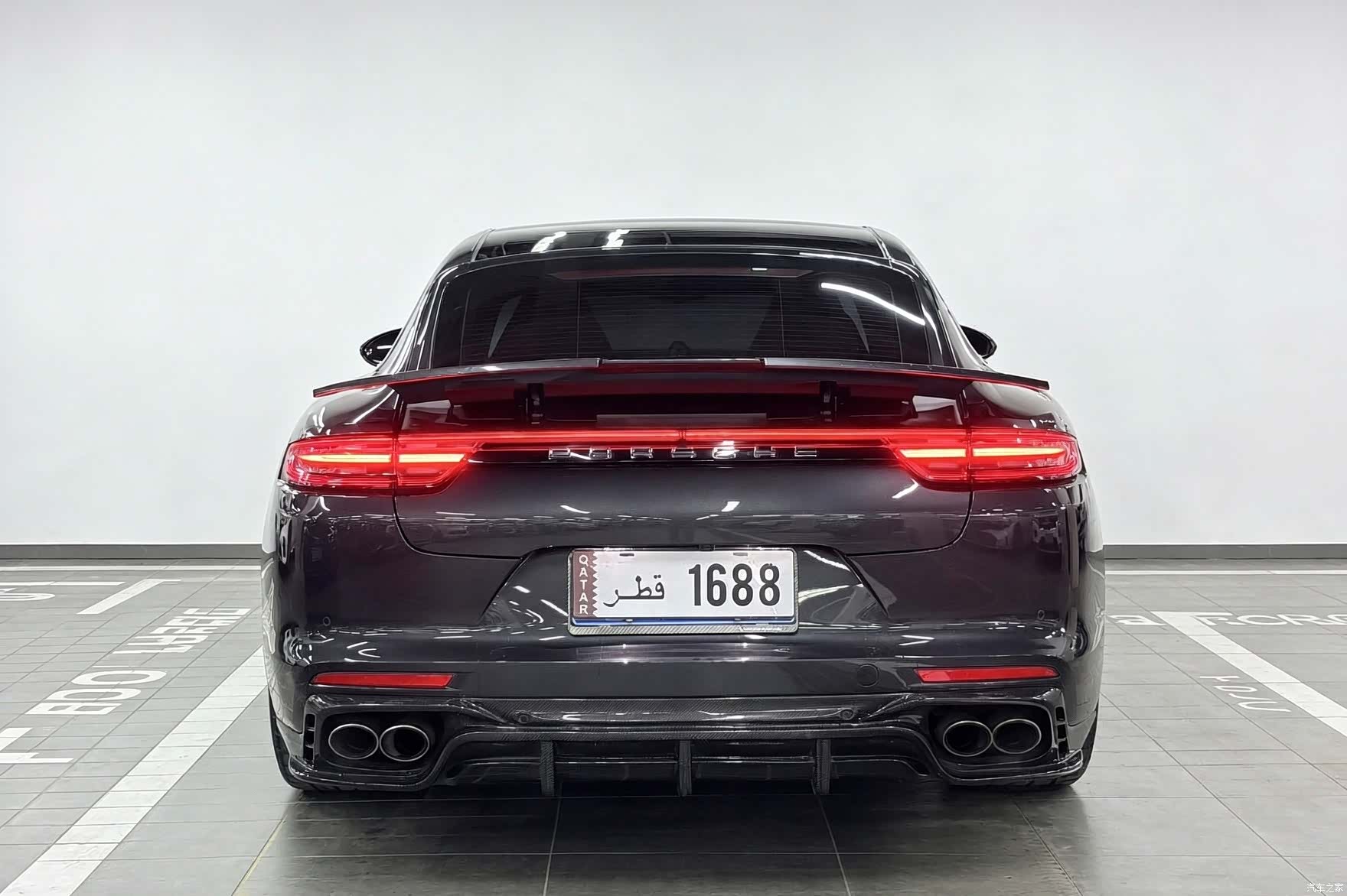 Porsche Panamera, 2018 все фото