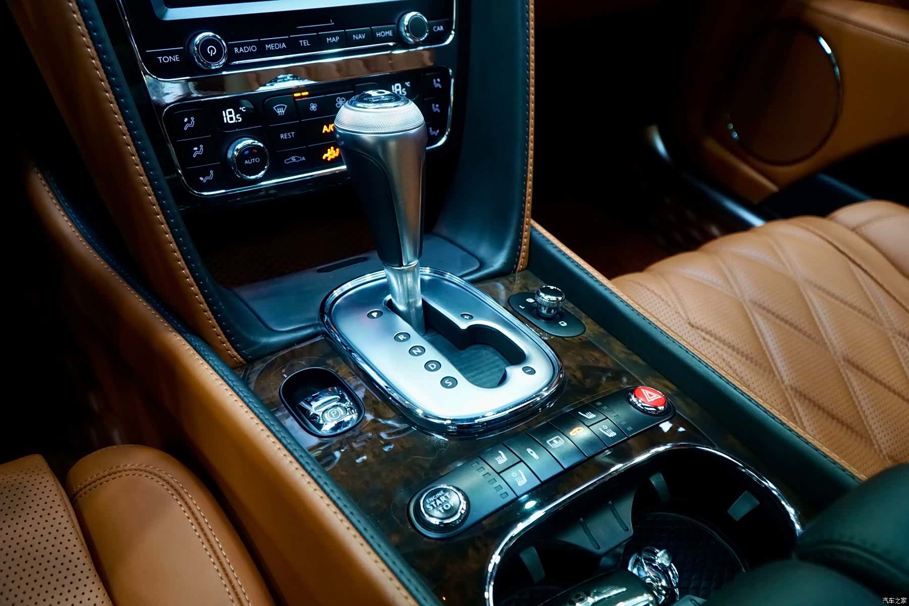Bentley Flying Spur, 2015 14