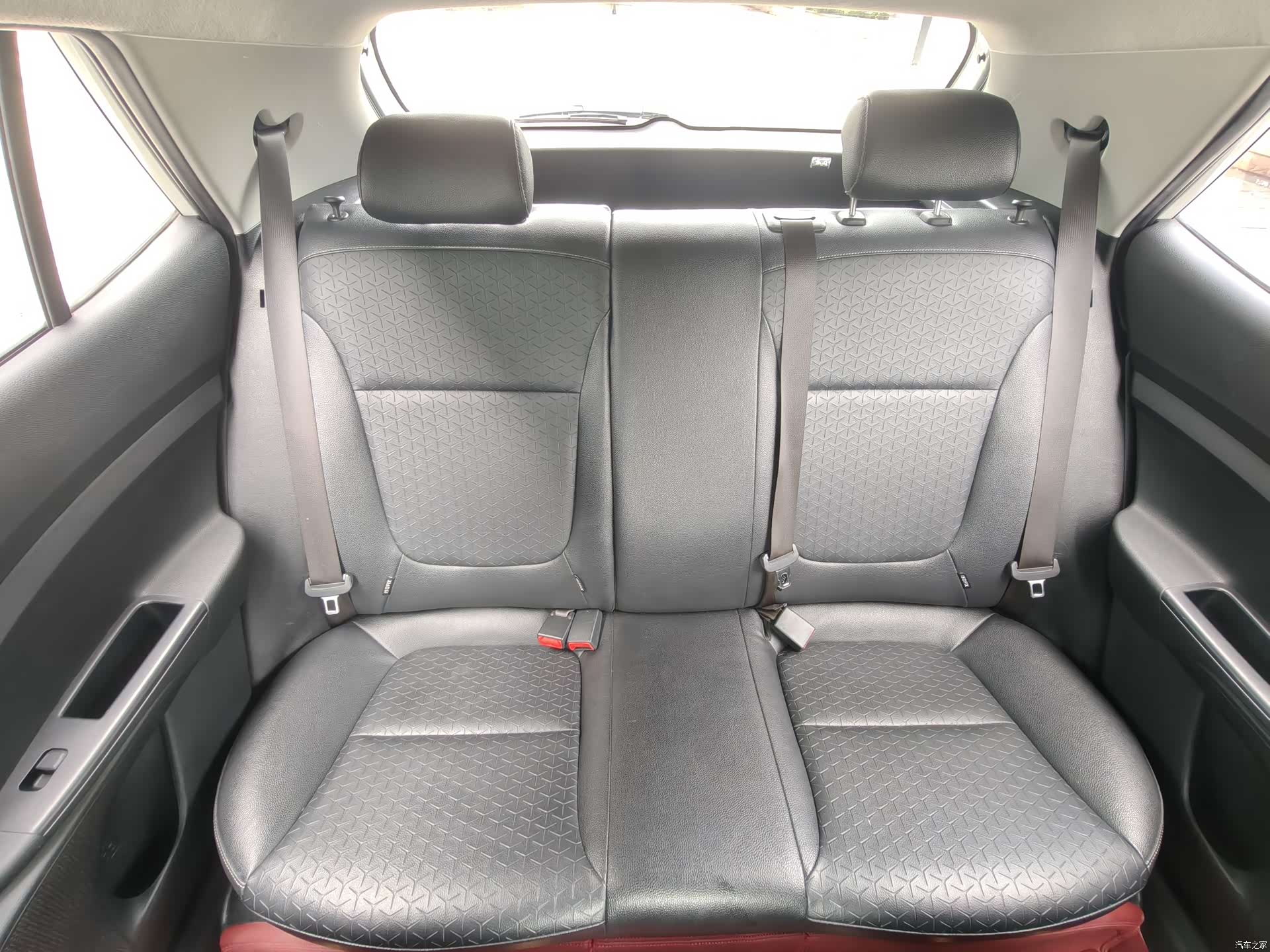 Kia KX1, 2019 16