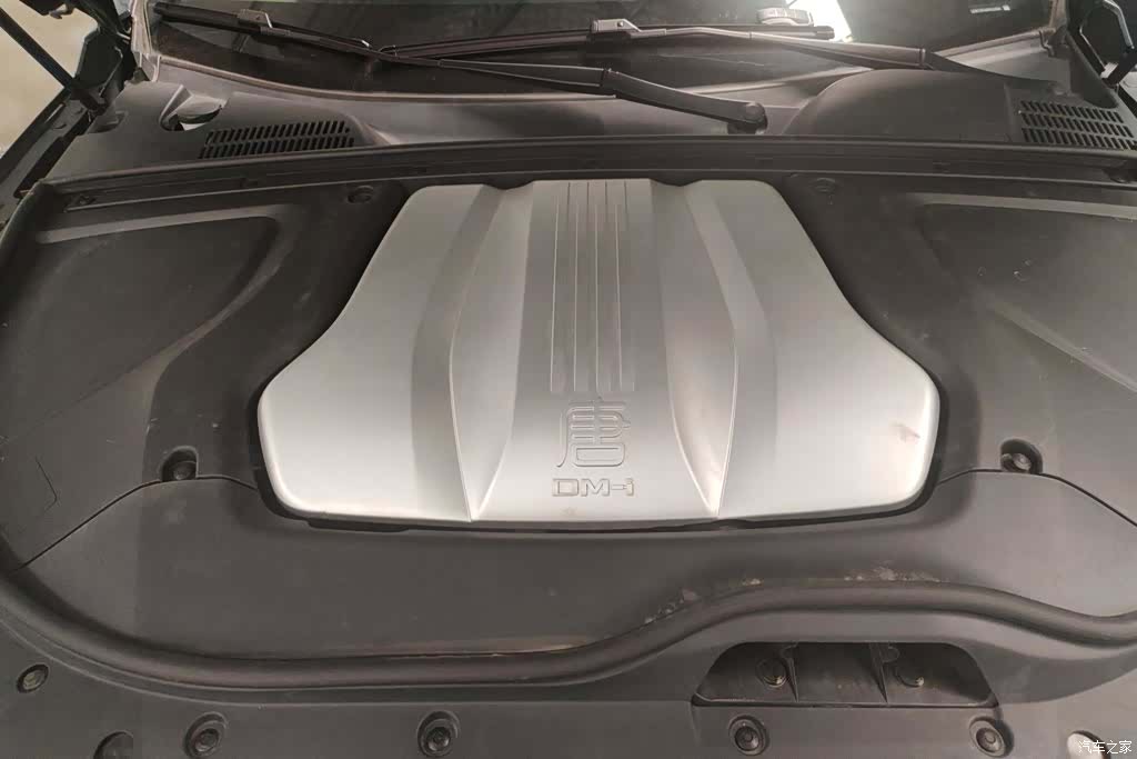 BYD Tang, 2022 10