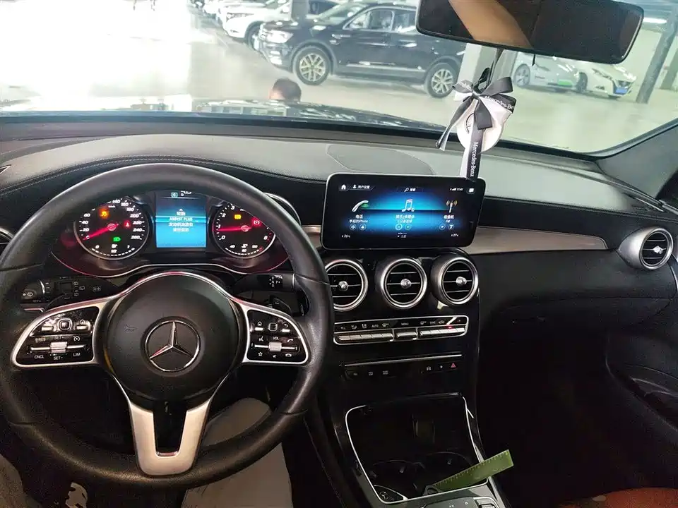 Mercedes-Benz GLC Mercedes-Benz GLC