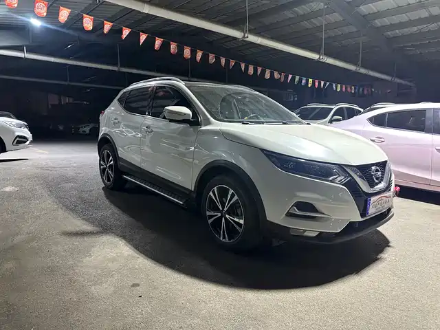 Nissan Qashqai 2022 — купить из Китая под заказ