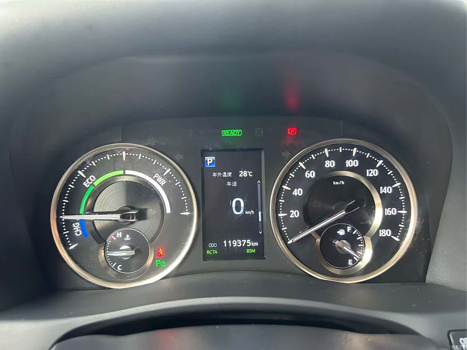 Toyota Vellfire, 2020 20