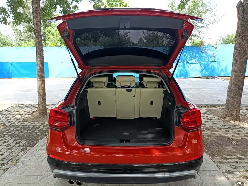 Audi Q2L, 2020 19