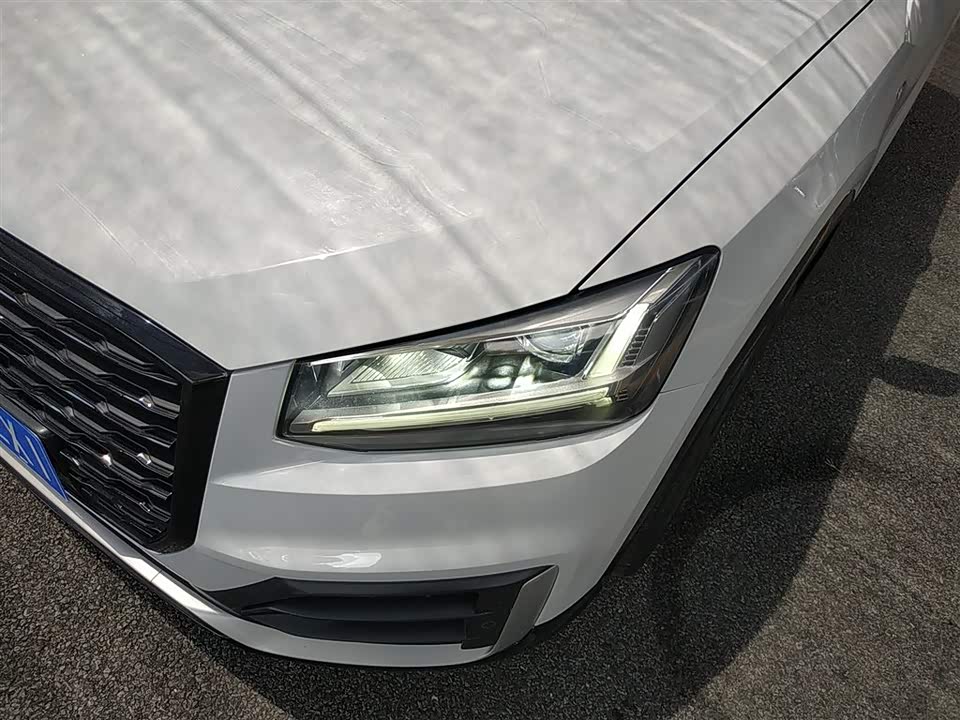 Audi Q2L Audi Q2L