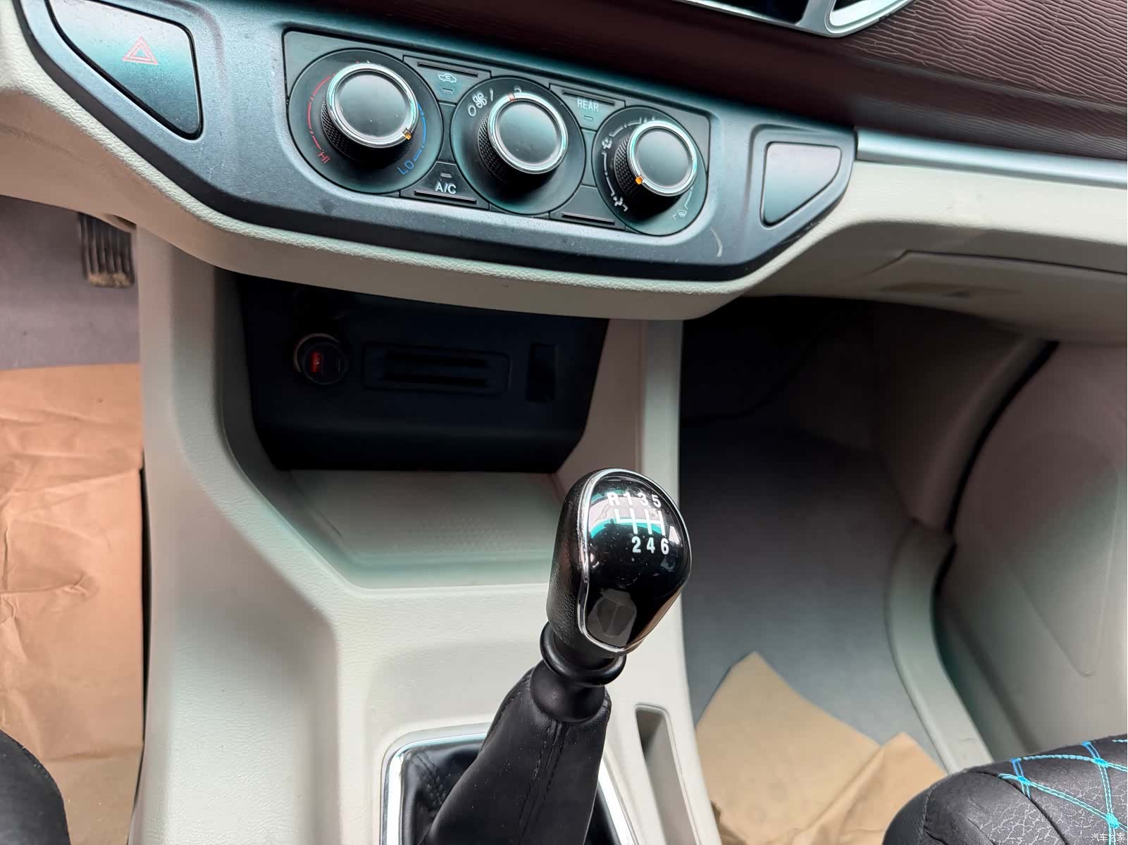 DongFeng M5L, 2018 10