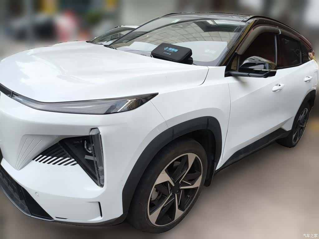 Geely Galaxy L7, 2023 1