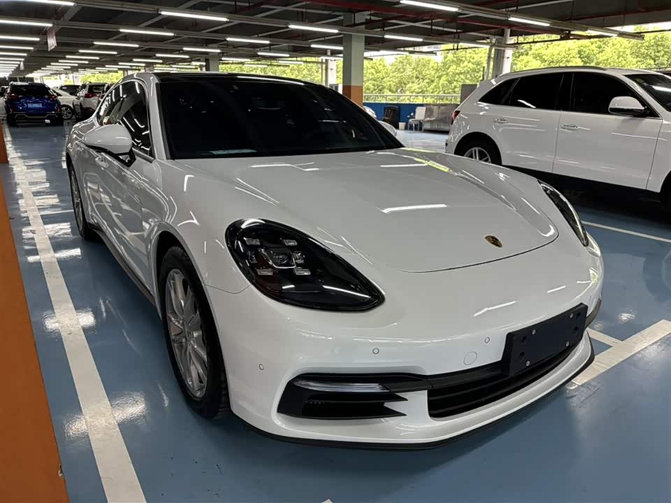 Porsche Panamera Porsche Panamera