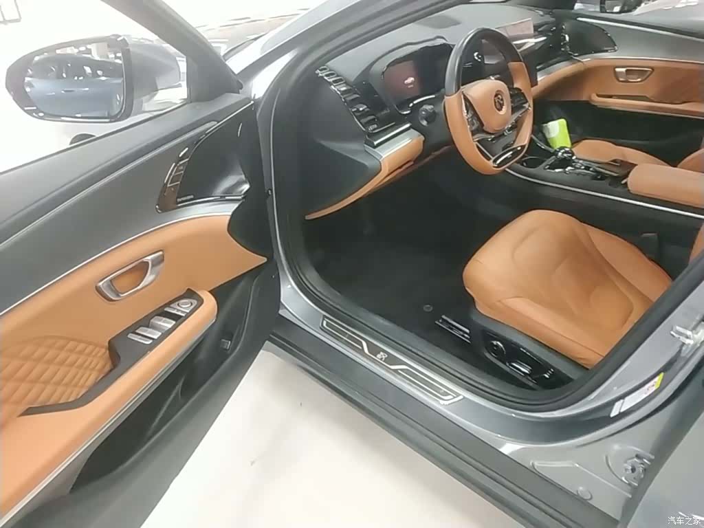BYD Han, 2023 16