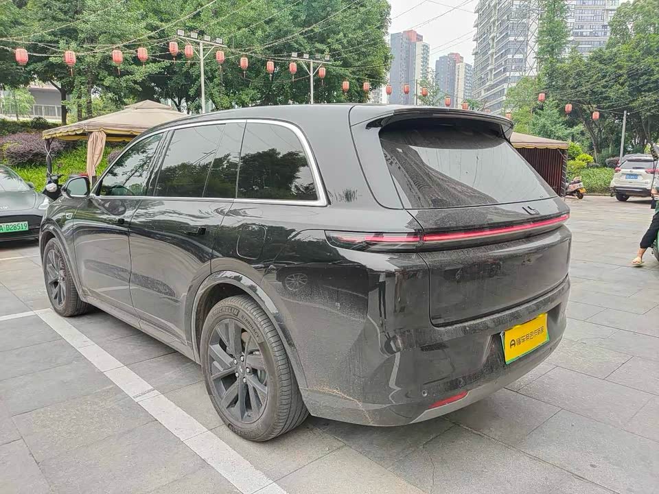 Li Auto Ideal L8